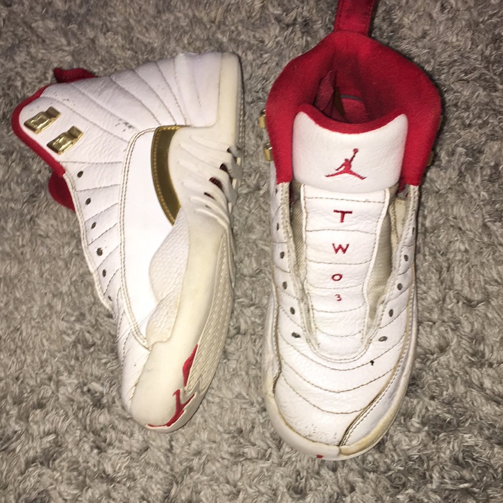 jordan retro 12